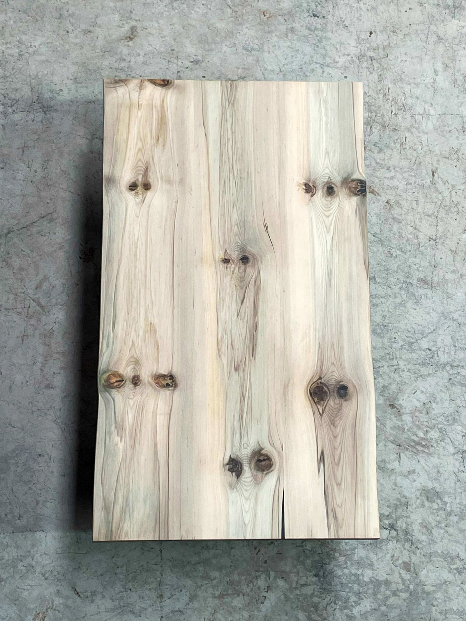 Mañío Tabletop 119x68cm